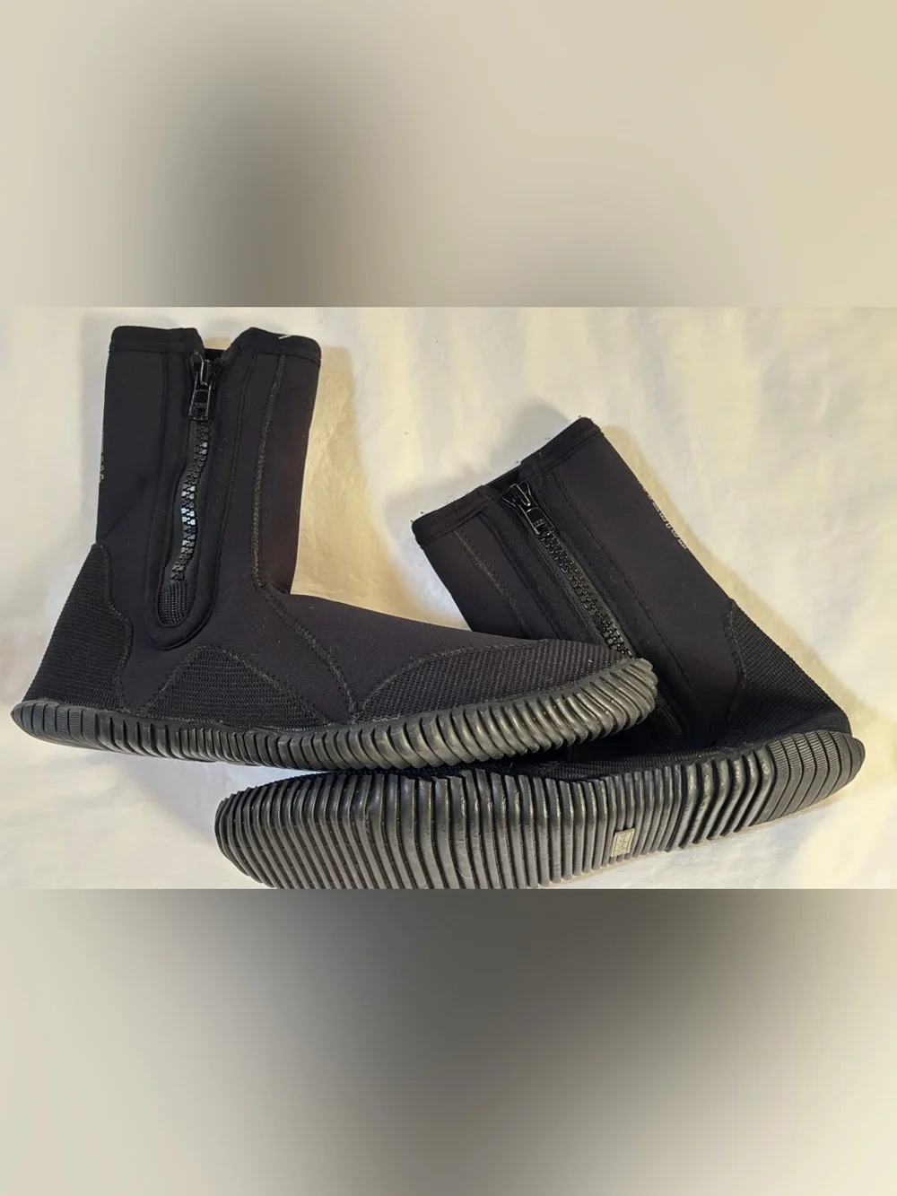 Scuba Max Titanium 3mm Dive Boots US 11 EU 47/48 + XL Hood NWOT